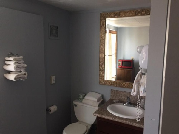 Sea Garden Motel image 6